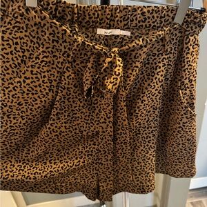 Mi Ami leopard print, tie front shorts with pockets.
